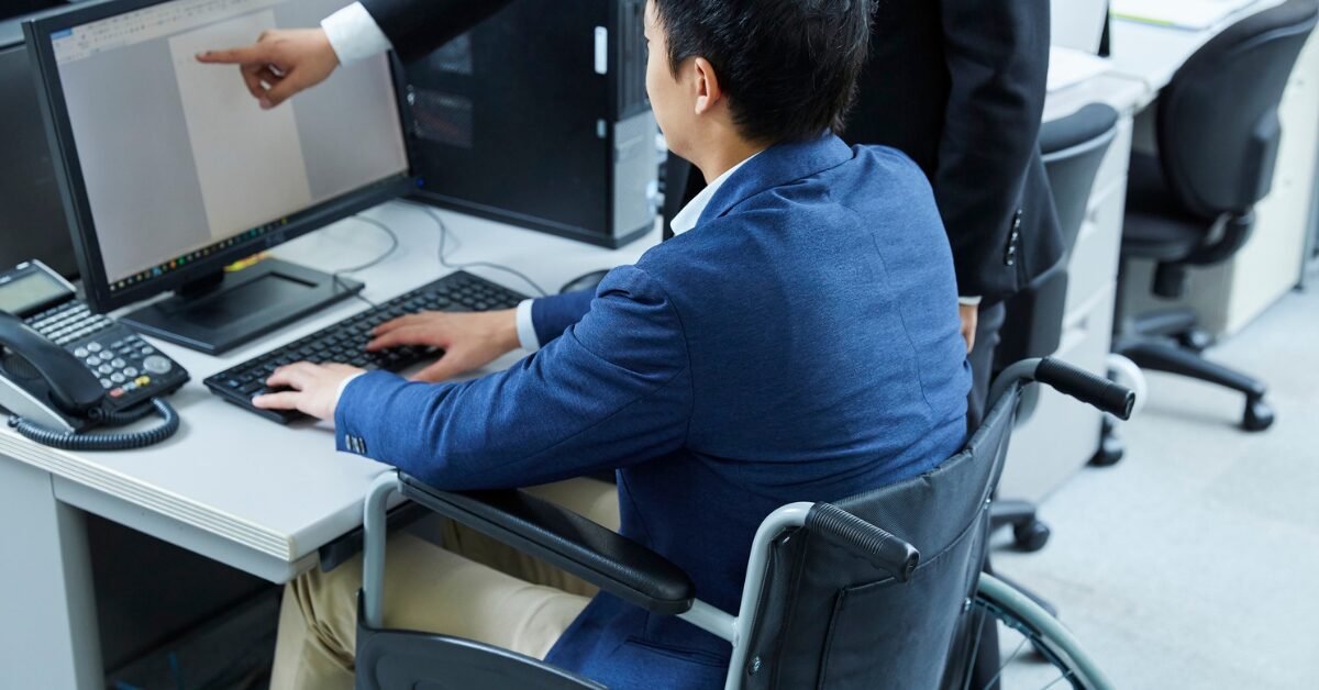 Acessibilidade nas empresas: 5 dicas para tornar seu espaço mais inclusivo